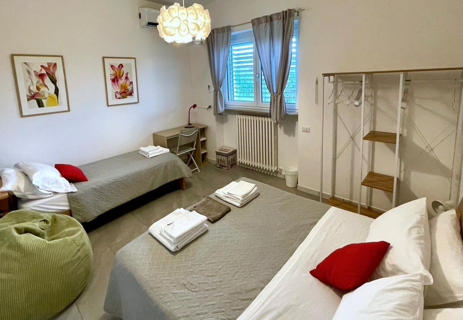 Domus 190 Rooms 瓦雷泽 外观 照片