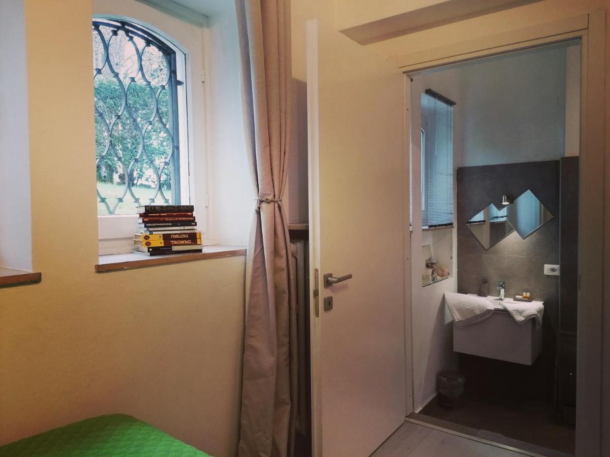 Domus 190 Rooms 瓦雷泽 外观 照片
